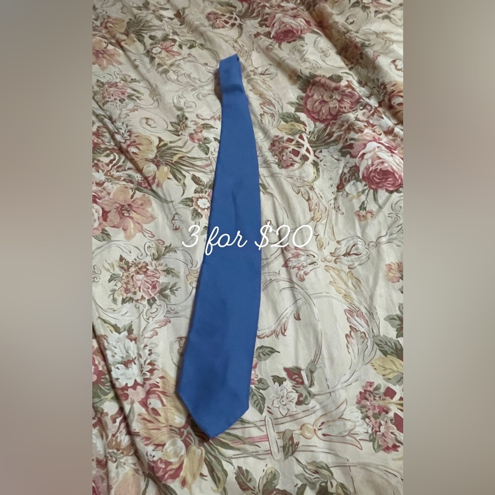 The Men’s Store blue necktie 3itemsfor$20